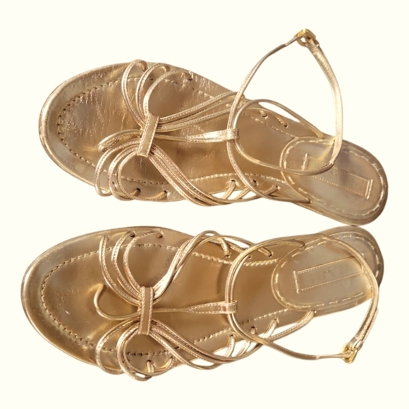 Prada Women's Elegant Gold Gladiator Style Ankle Buckle Strappy Sandals 38 1/2 - Picture 2 of 9